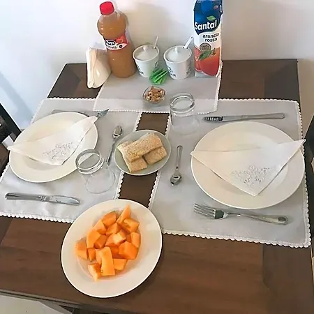 Lo Scrigno Barocco לינה וארוחת בוקר 4*